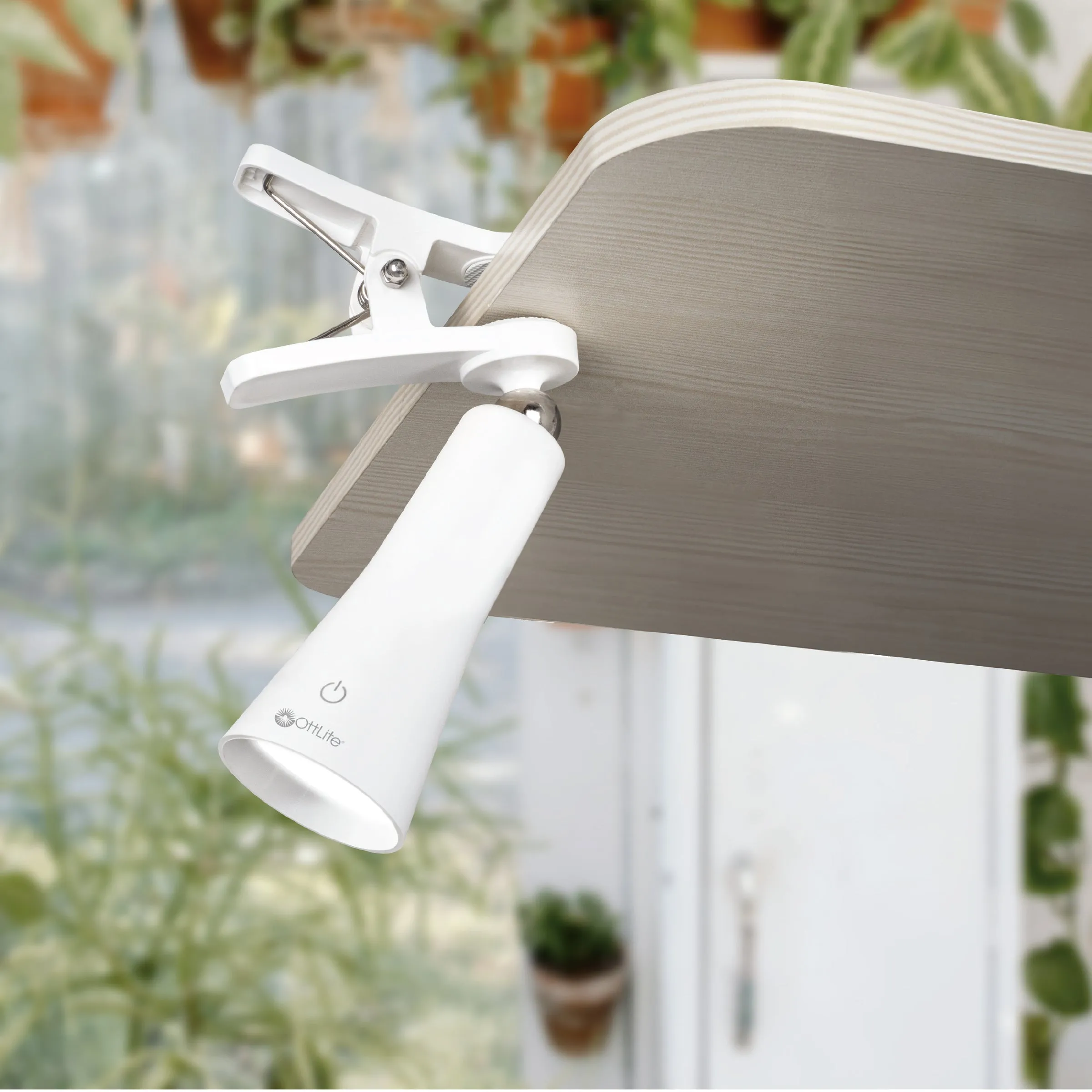 Switch 3-in-1 Rechargeable Task Lamp